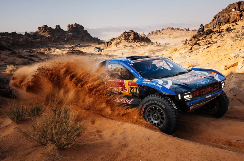 Raptor T1+ on dirt